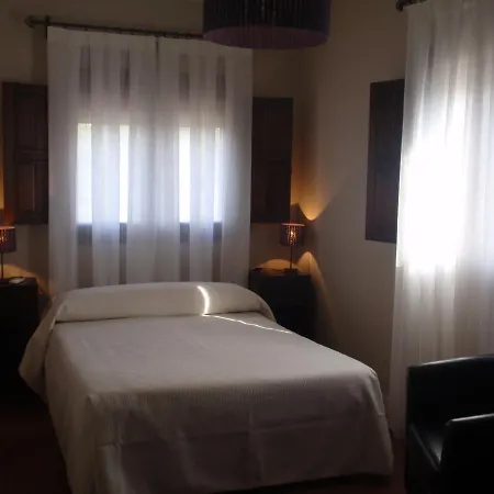 El Porton De Javier Hotel 3*