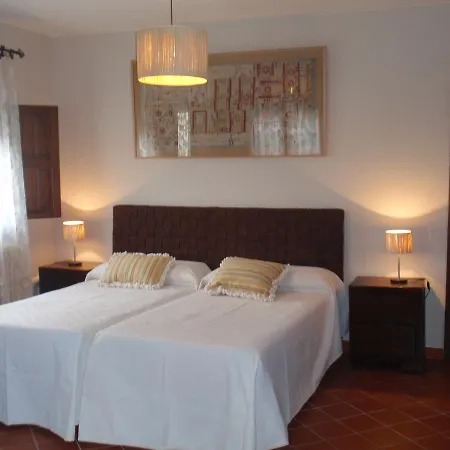 El Porton De Javier 3*